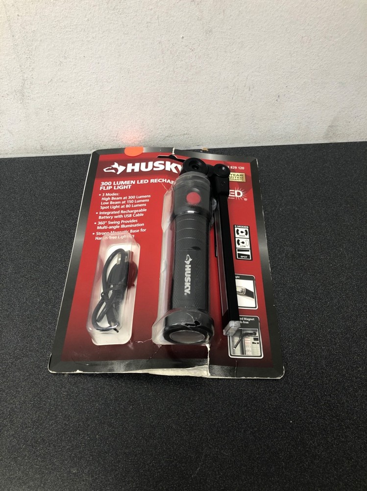 Husky 300-Lumen LED Flip Light Model 1003 829 120 Bright Portable Work Light