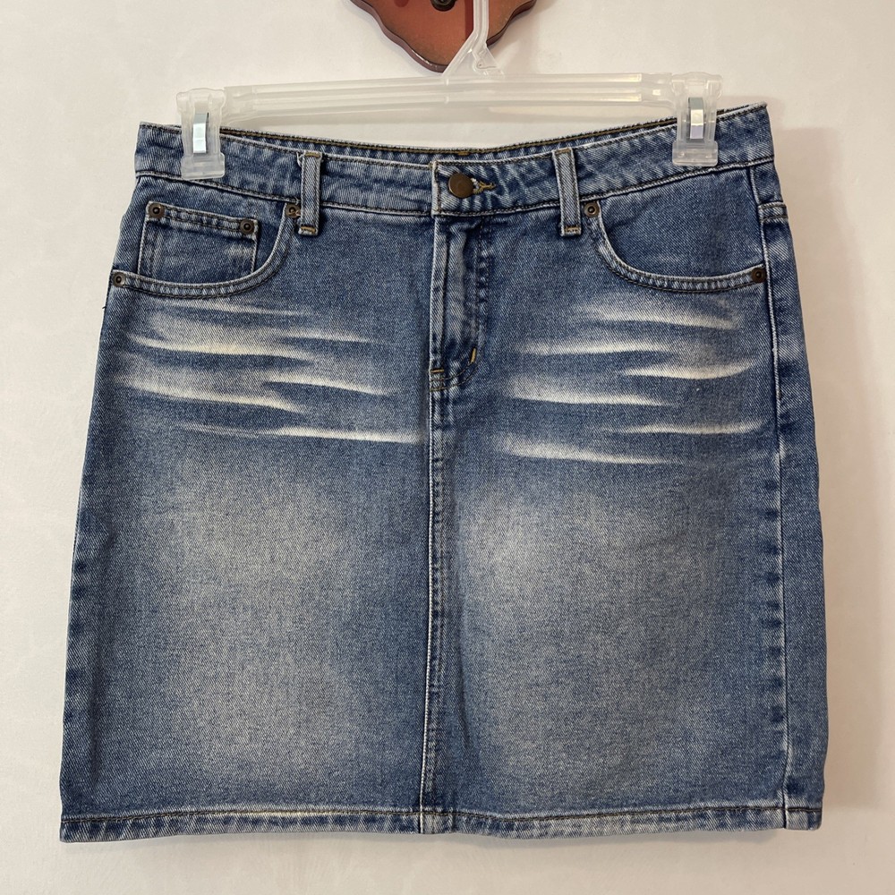 Mossimo Womens Size 9 Light Wash Denim Knee Length Skirt M513