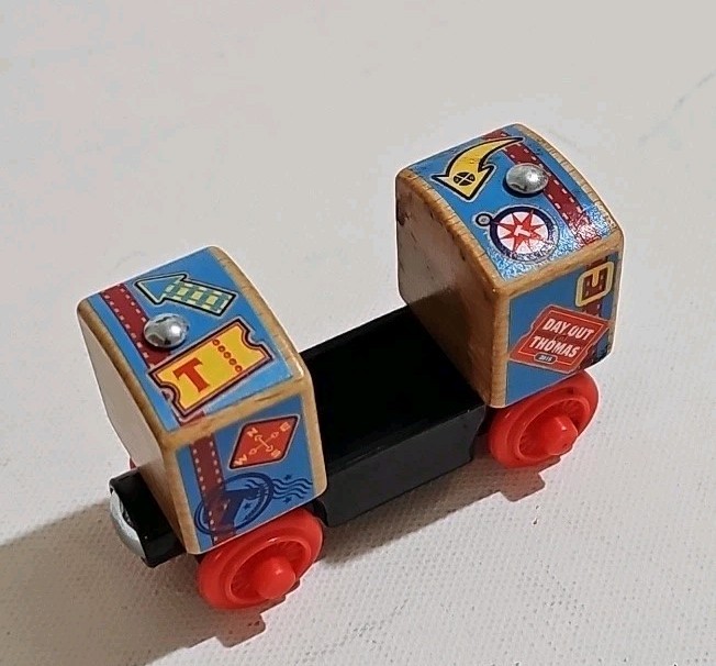 2018 Fisher-Price Wooden Thomas Train Day Out with Thomas Coach in Great Used Condition-image