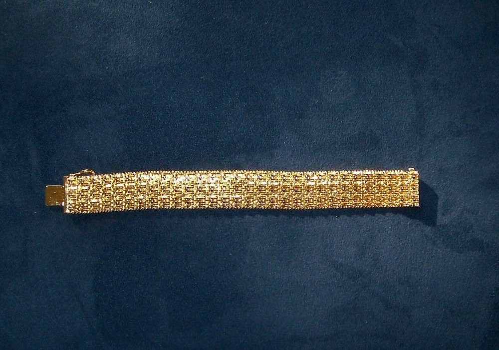 60% OFF GORGEOUS NEW ITALIAN WOMEN’S MESH BRACELET