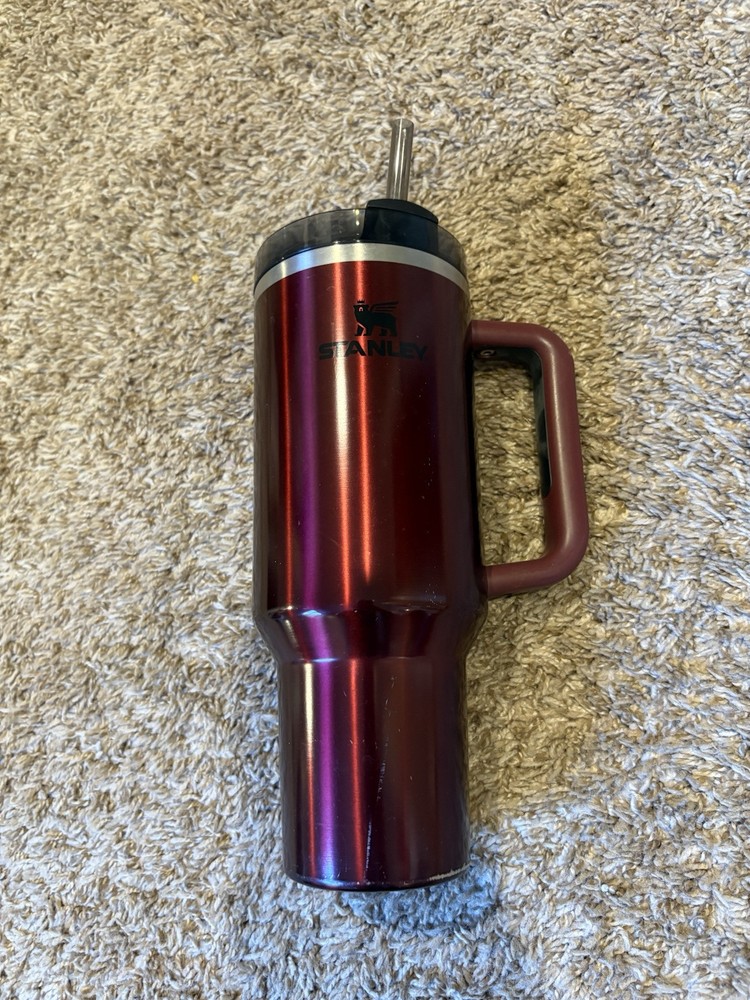 Stanley Quencher H2.0 40oz Tumbler Cup Lava Red Black Straw