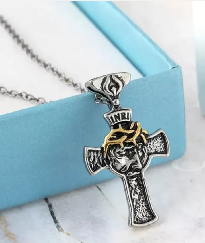 Men Women Jesus Face Cross Religion Crucifix Christian Love Pendant Necklace UK
