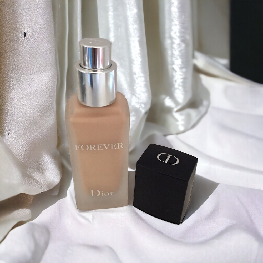 Dior Forever 24H Transfer-Proof Liquid Foundation SPF 15 in 5N Neutral