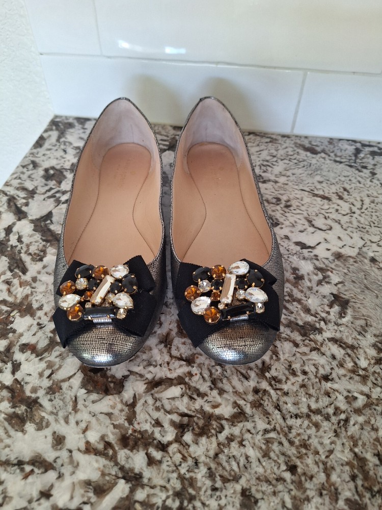 Kate Spade Juno Gray silver leather embellished size 8.5