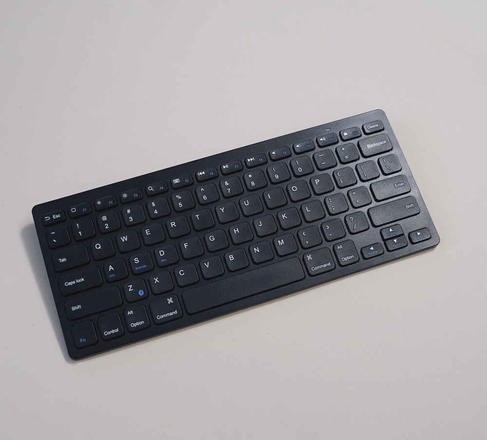 Anker Compact Bluetooth Keyboard for iOS Android Mac Windows A7726 Black