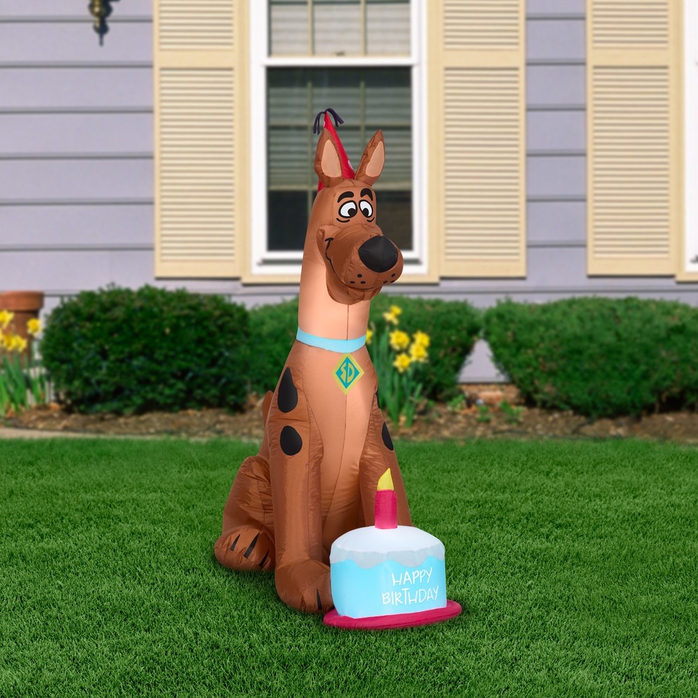 Scooby-Doo Airblown Birthday Inflatable - Brown - 42.13x20.87x38.58 Inches