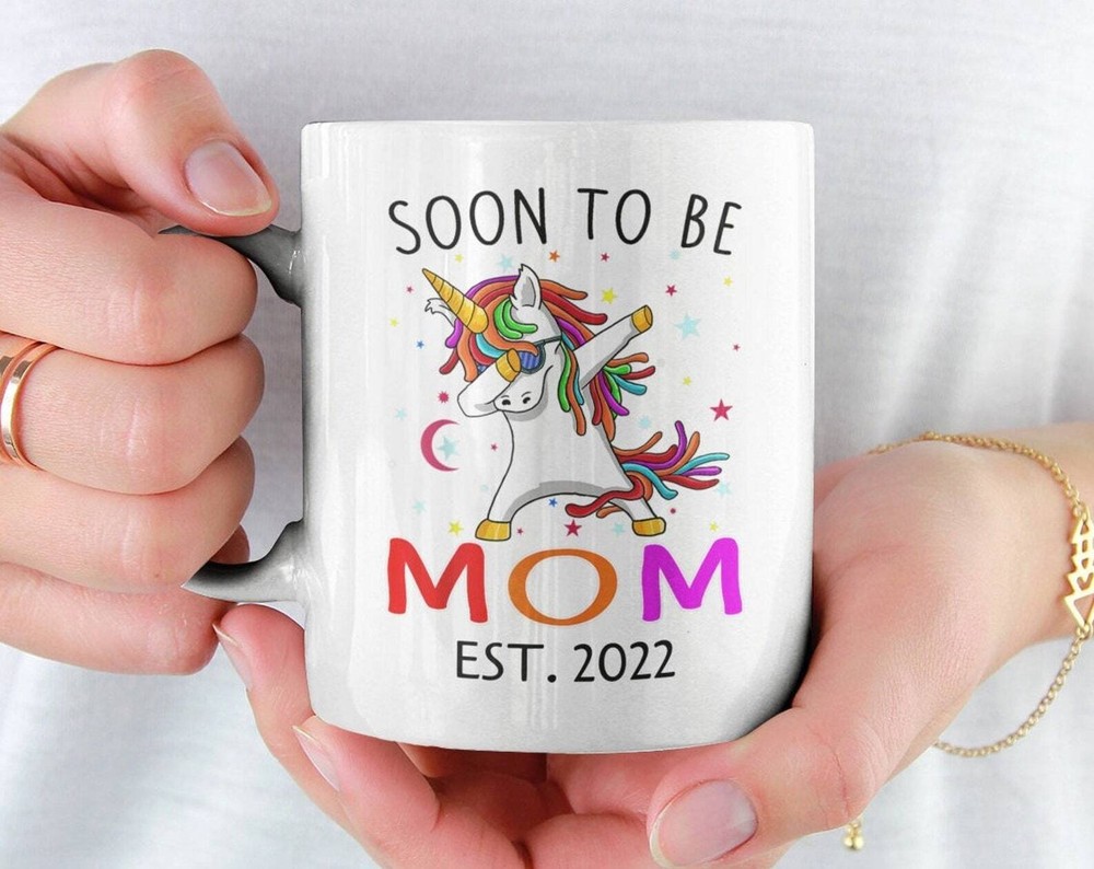 Soon To Be Mom 2022 Unicorn Mamacorn New Mother Cute Coffee Mug