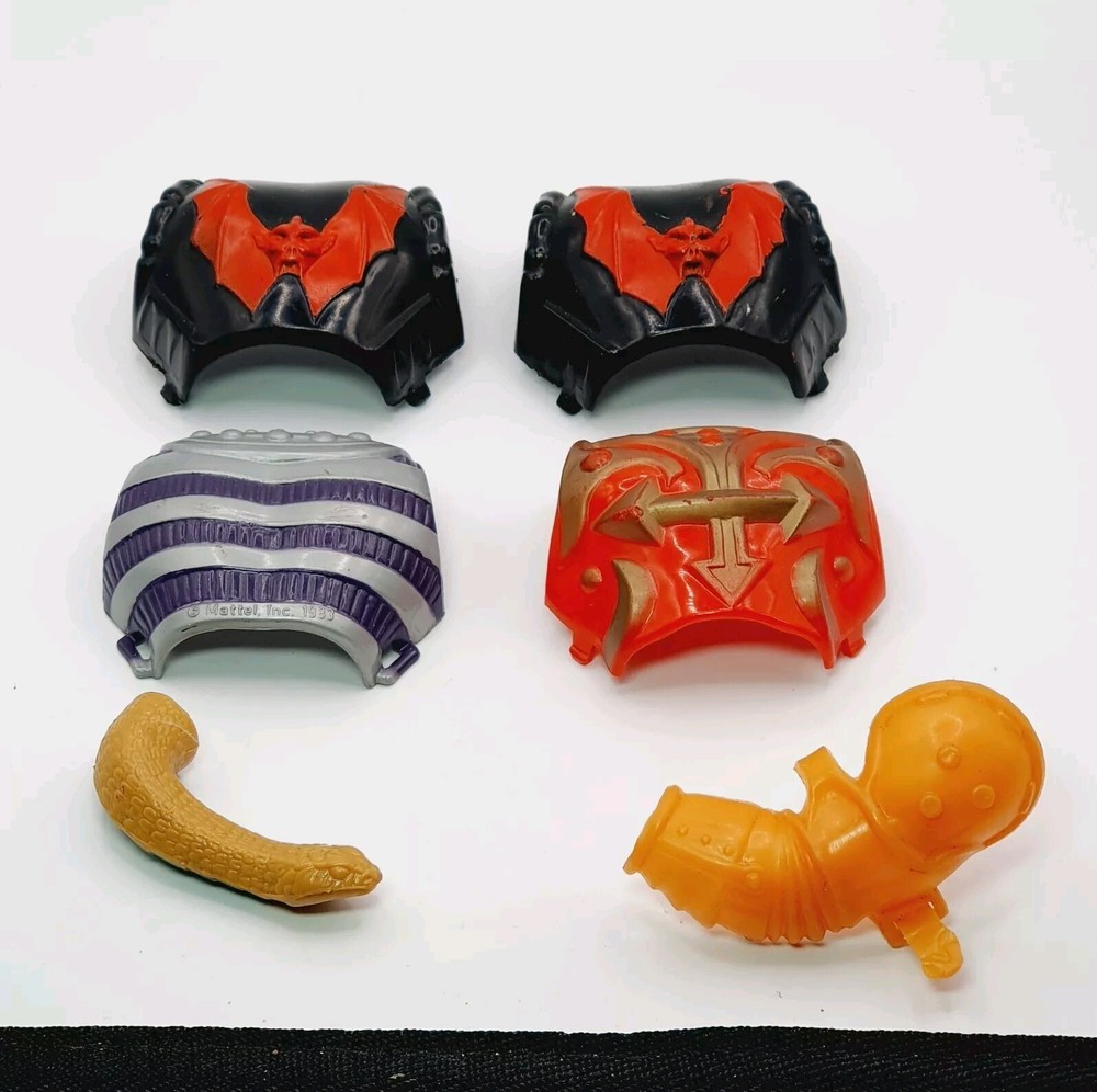 Vintage MOTU Parts: Jitsu Fisto Hordak King Hiss Man At Arms He-Man Accessories