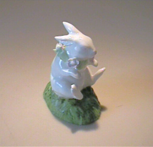 VINTAGE BONE CHINA WHITE BUNNY RABBIT ON LAWN