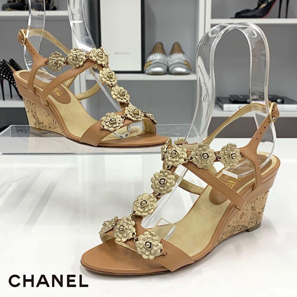 Chanel Men Leather Camellia Cork Wedge Sandals Size 5 US Preowned