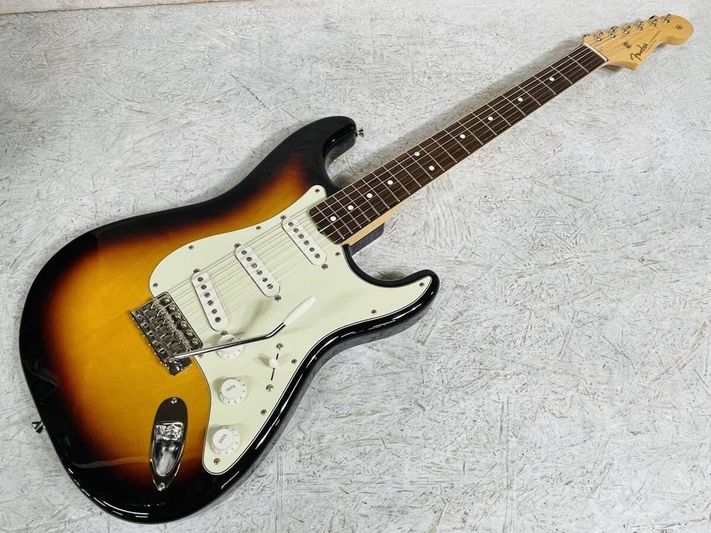 Fender Made in Japan Traditional II 60s Stratocaster Electric Guitar - Classic Design and Authentic 60s Tone