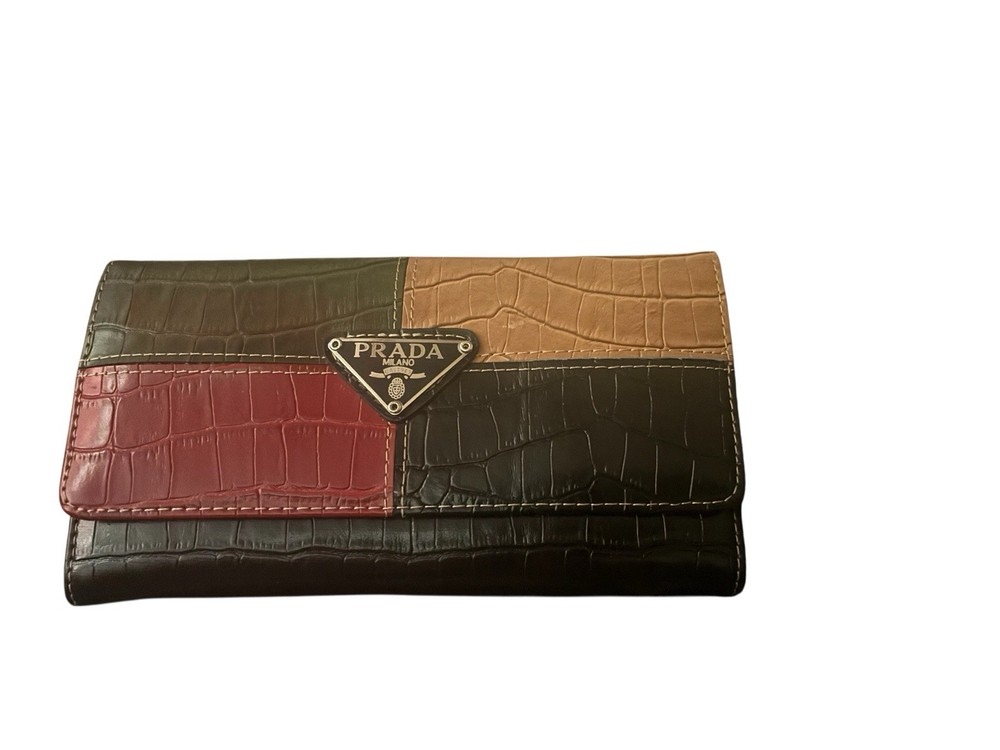 Prada Wallet with Checkbook Holder 4 Colors 6 Card Slots 4 Pockets
