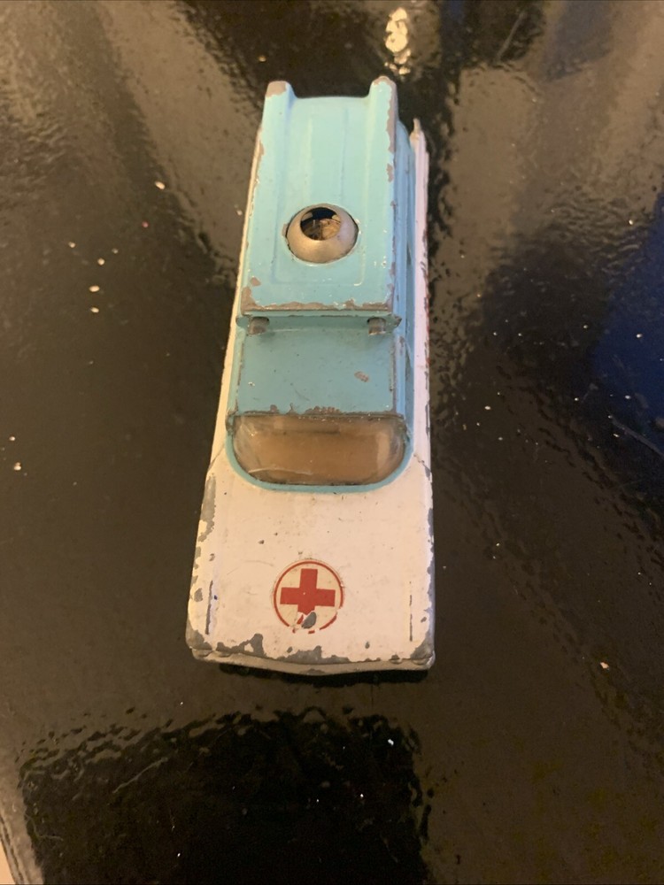 CORGI #437 SUPERIOR AMBULANCE ON CADILLAC CHASSIS