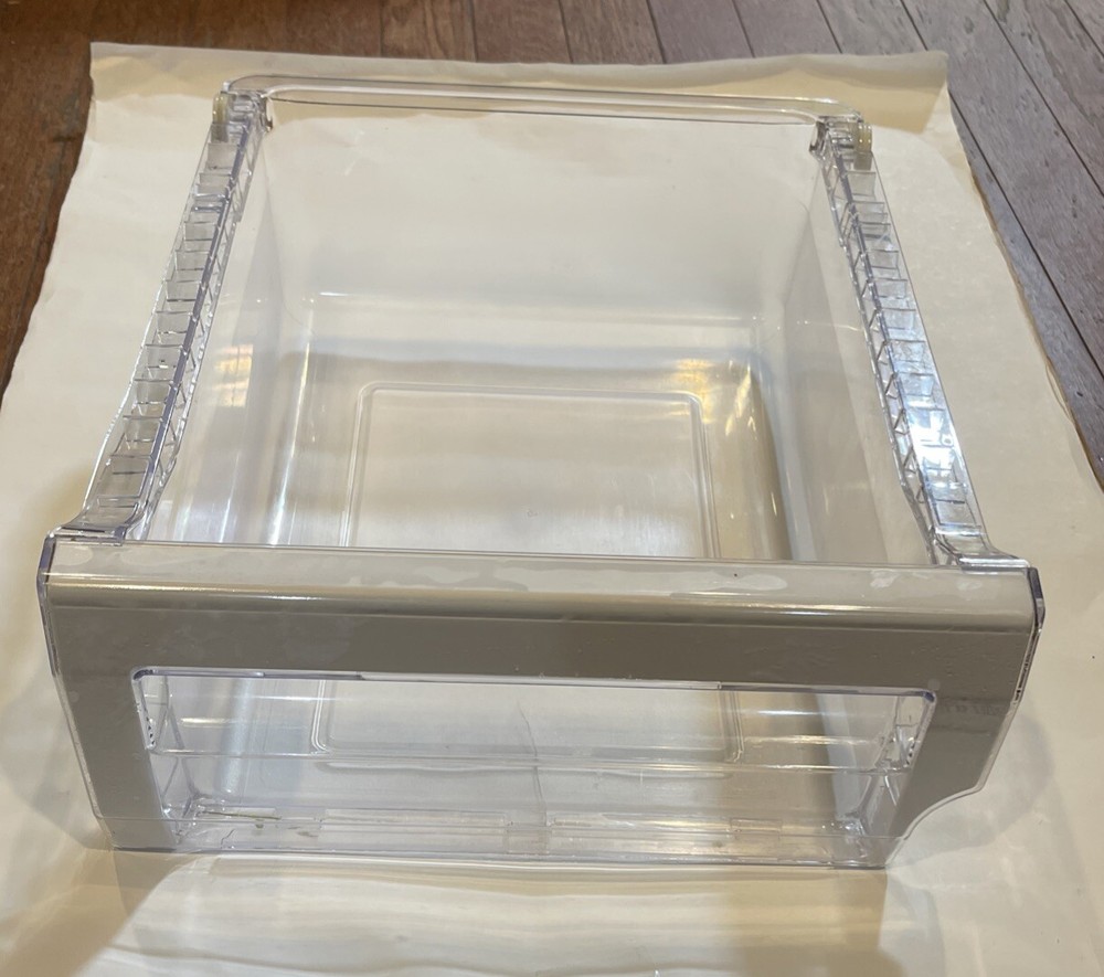 DA96-11323B OEM Samsung Refrigerator Crisper Drawer Left Side