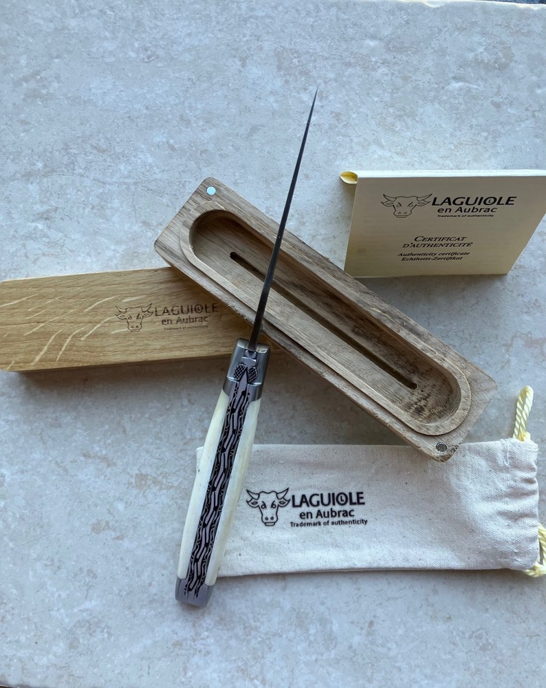 Laguiole en Aubrac Damascus Double Plates Knife with Bone Handle, 4.75-Inch