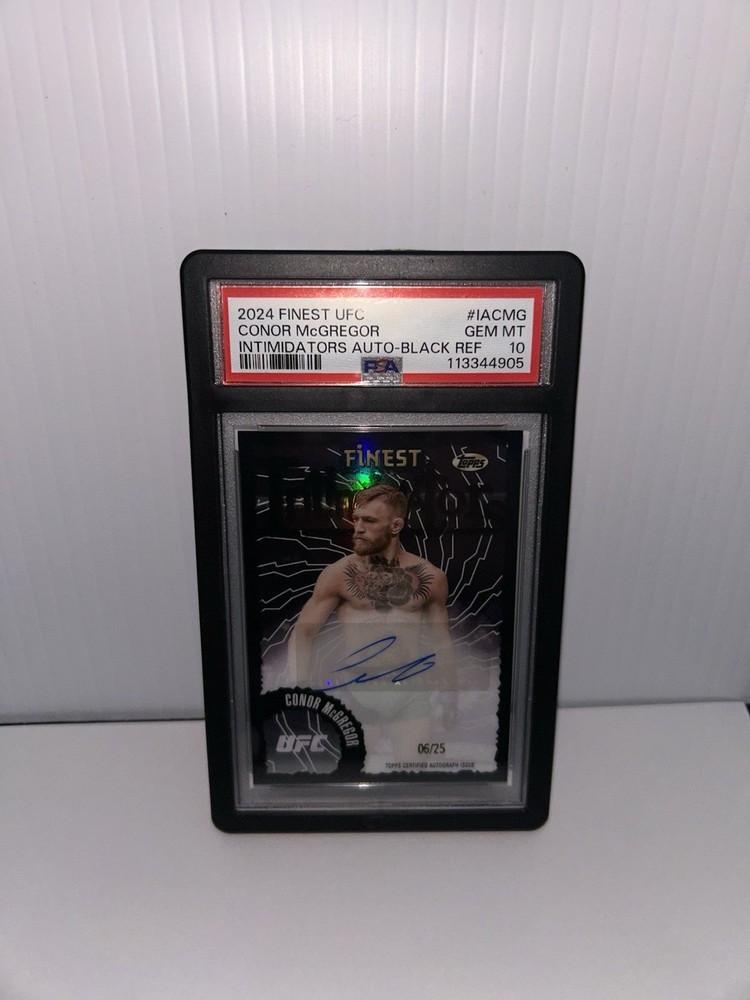 2024 Topps Finest UFC - Intimidators Autographs Conor McGregor #IA-CMG Black Refractor /25 (AU)