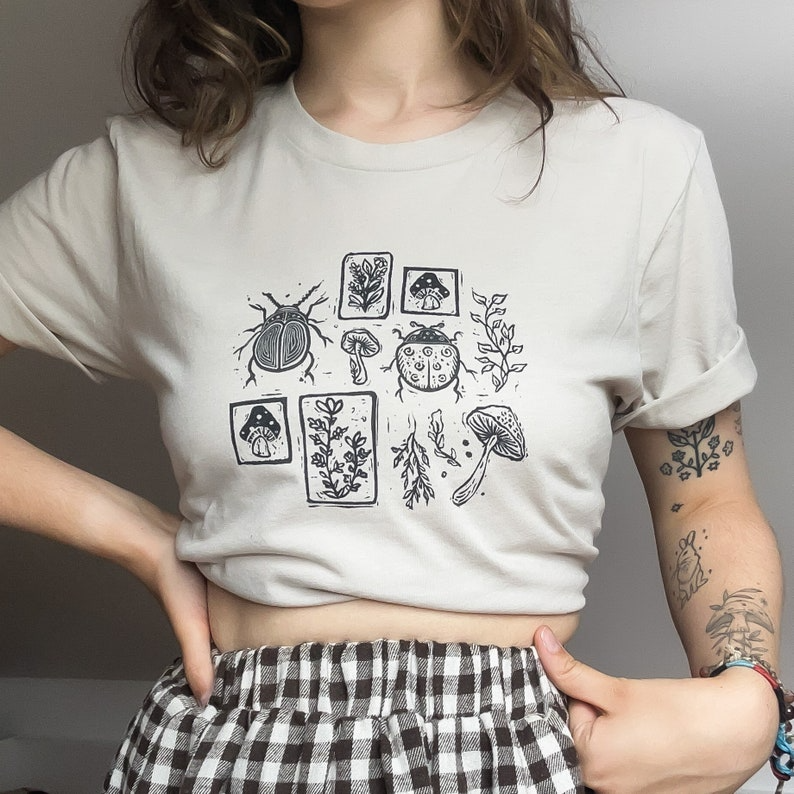 flower patch  t-shirt , flower insect tee,  Unisex Tee