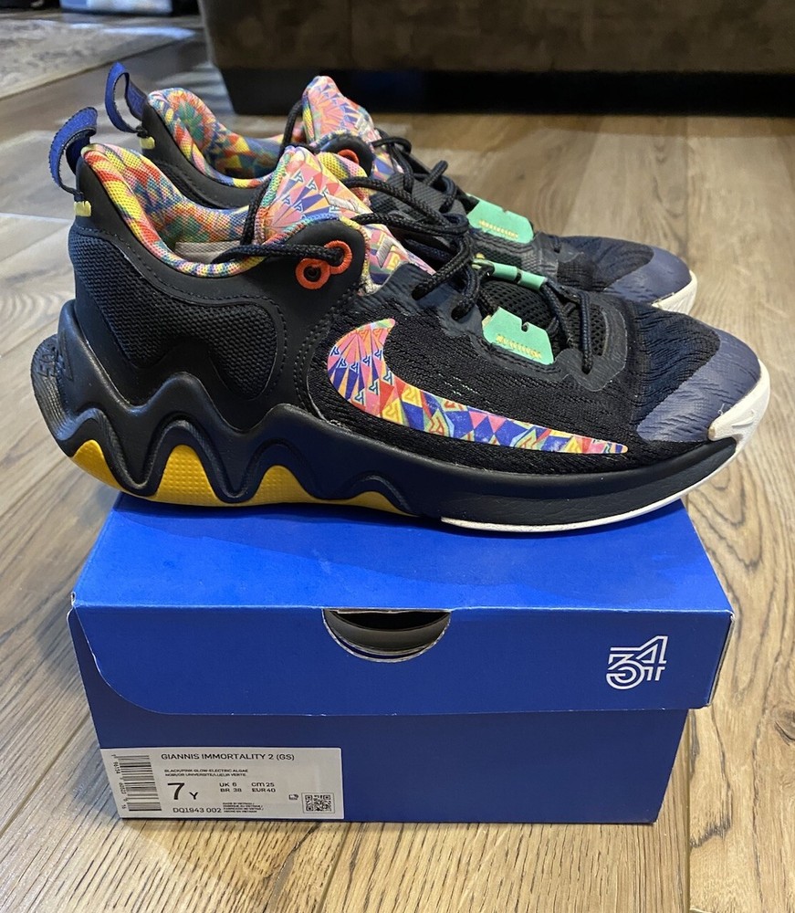 Nike Giannis Immortality 2 Youth Size 7Y Kid Basketball Shoes Black DQ1943-002