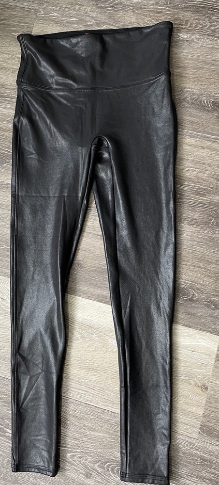 Spanx Petite Medium faux Leather Leggings black Contoured Power Waistband 2437Q