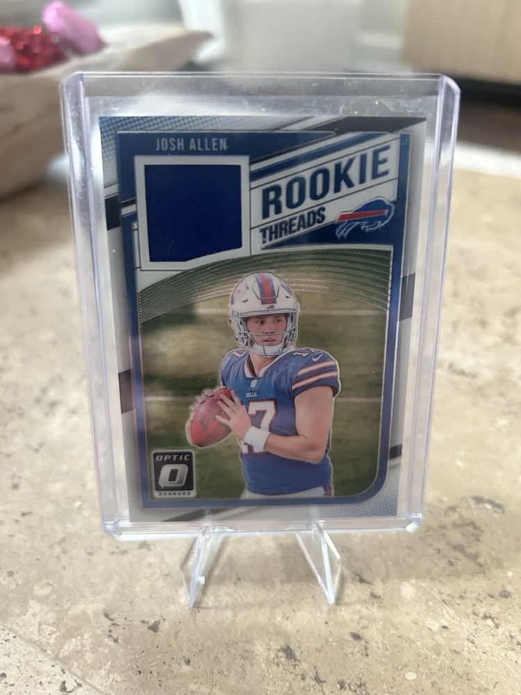 2018 Donruss Optic - Rookie Threads #RT-JA Josh Allen (MEM, RC) ROOKIE / MVP?