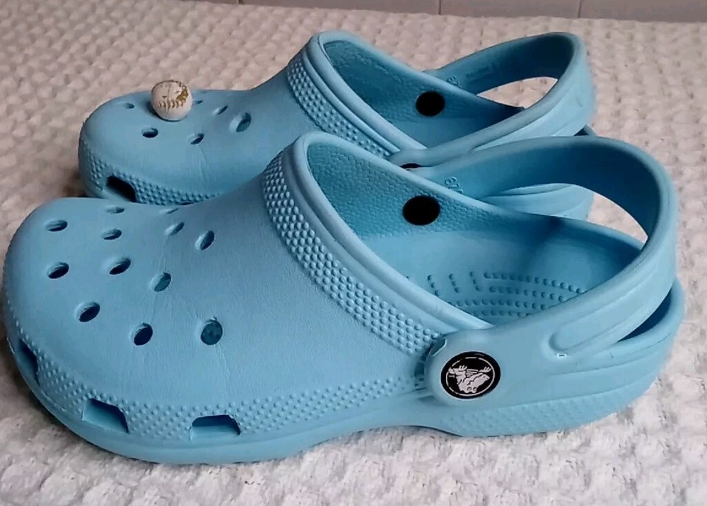 Crocs Sky Blue Classic Slip On Clogs Shoes 206991 Kids Junior Size J 2