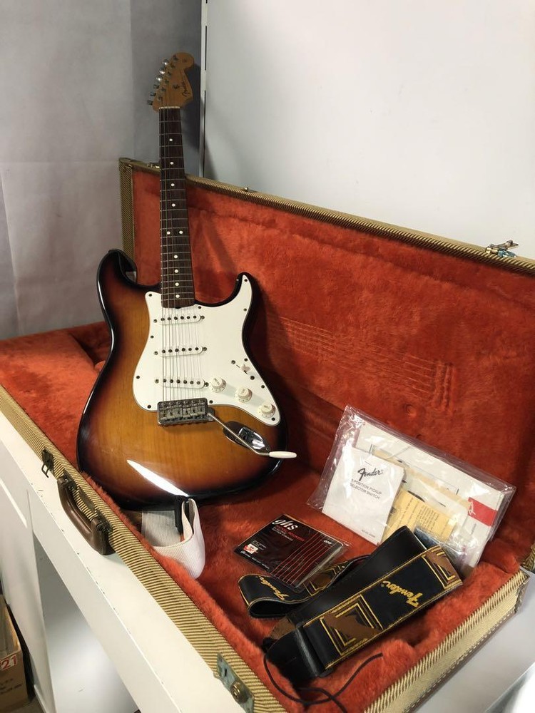 38. Fender Electric Guitar Stratocaster With Hard Case