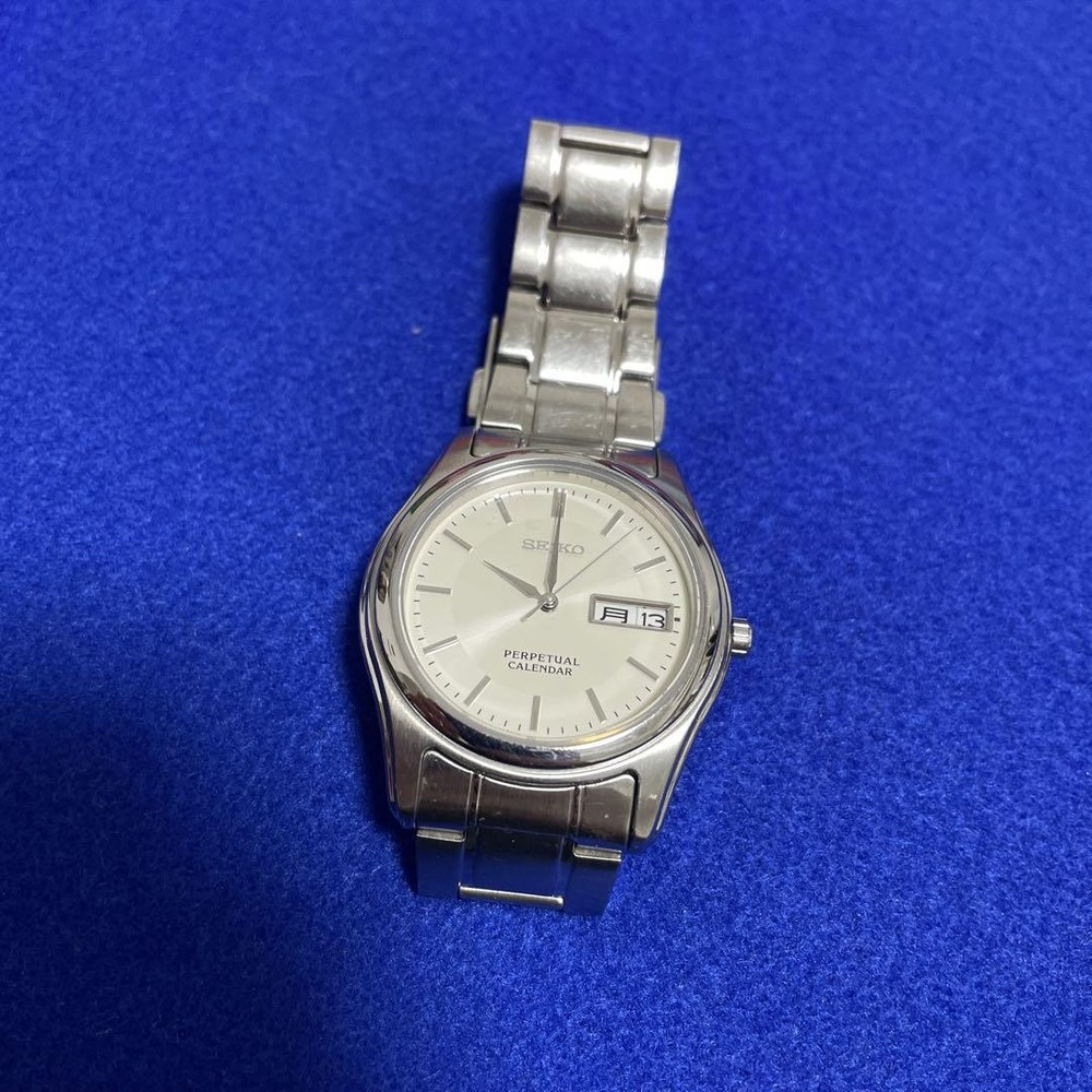 Seiko Automatic Perpetual Calendar Watch with Floral Dial