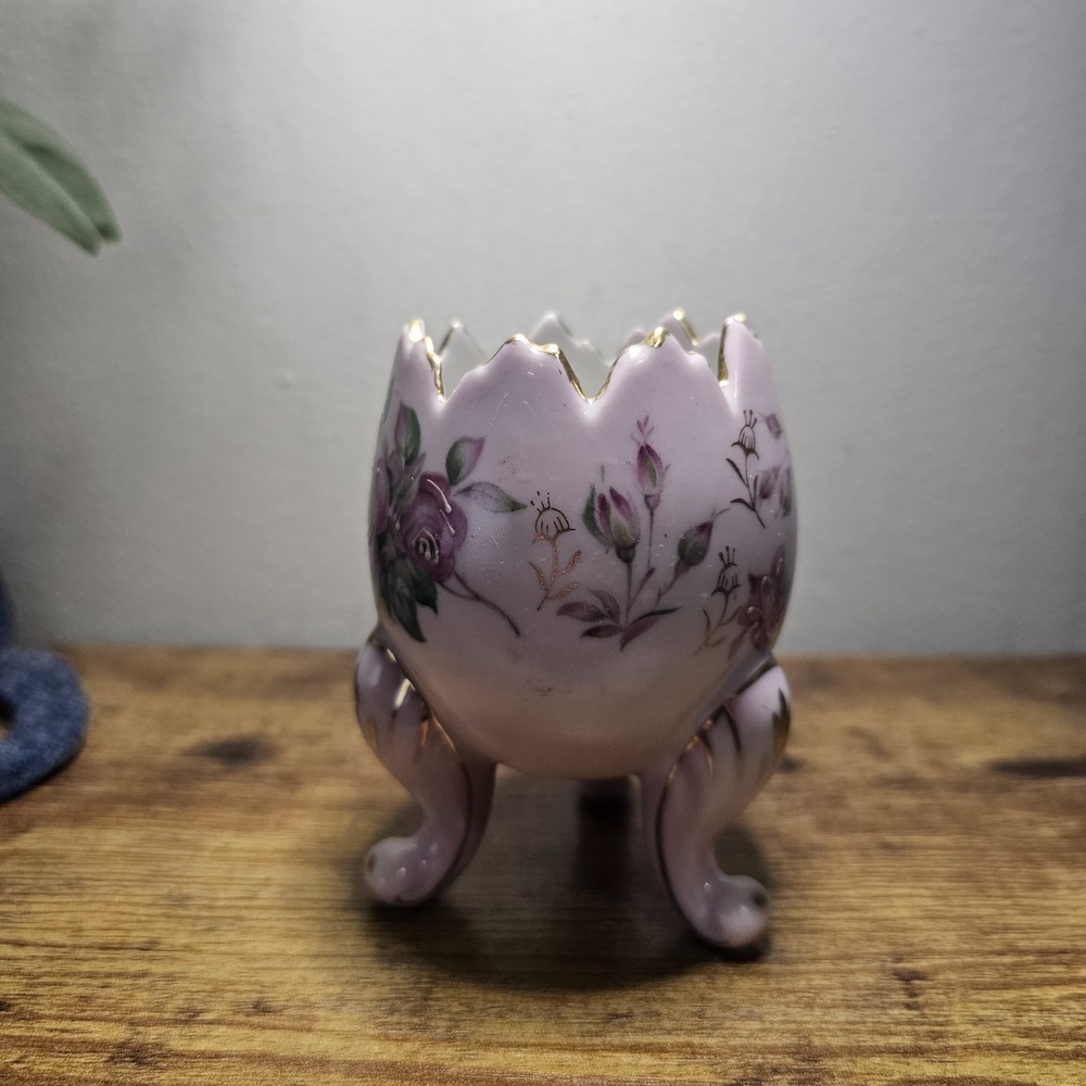 Vintage Cracked Egg Gold Trim Shaped Porcelain Vase Pink Roses 4” Art Decor