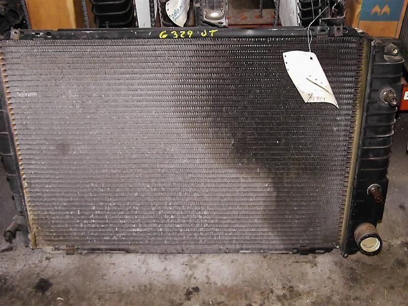 92 93 94 CROWN VICTORIA RADIATOR WITH POLICE PACKAGE 4.6 LITER