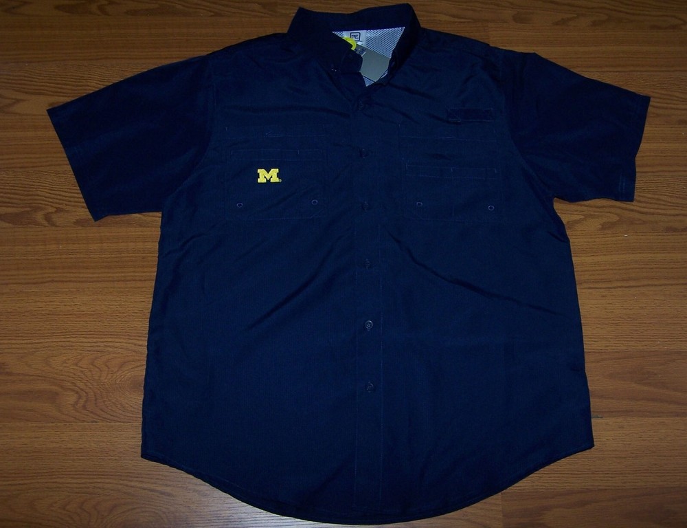 Size L 42/44 Men Michigan Wolverines ProEdge Short Sleeve Vented Back Fish Shirt