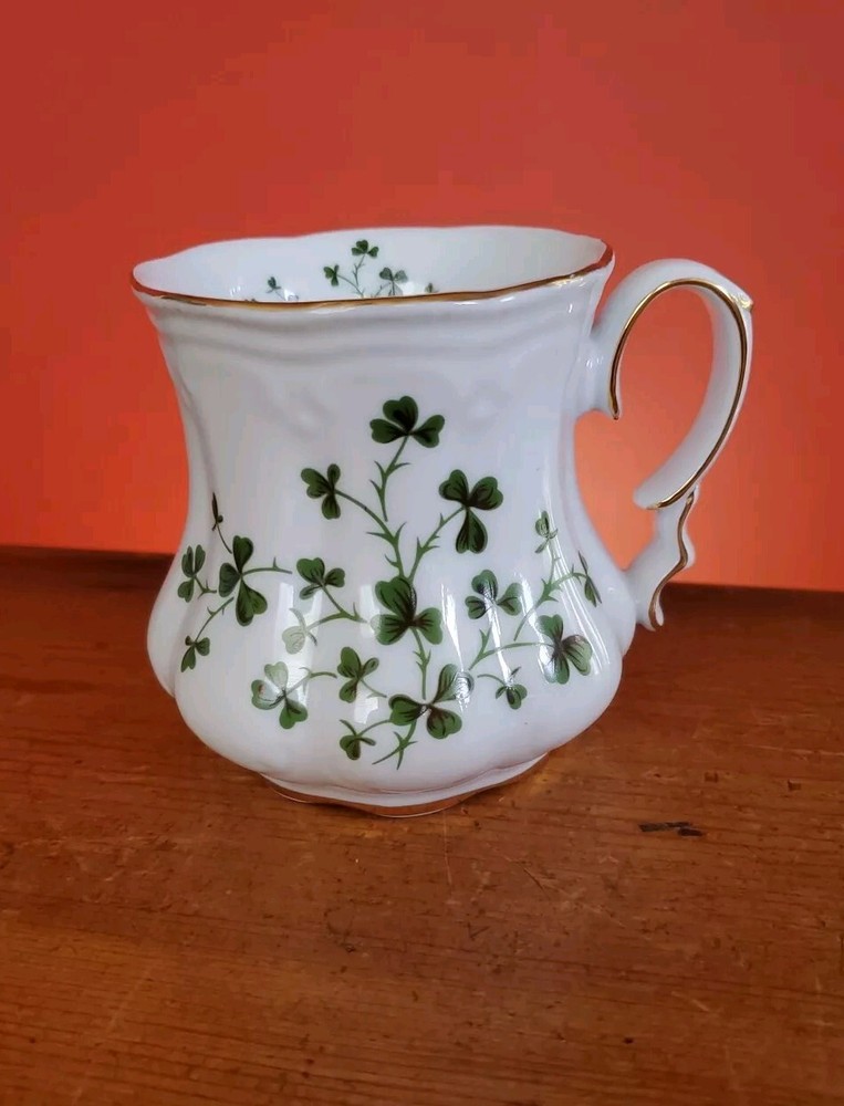 Vtg Fielder Porcelain Keepsakes Shamrock coffee/ Tea Cup Gold Gilding USA