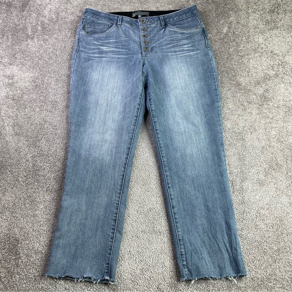 Wit & Wisdom Jeans Women's 16 Blue Straight High Rise Button Fly Light Denim