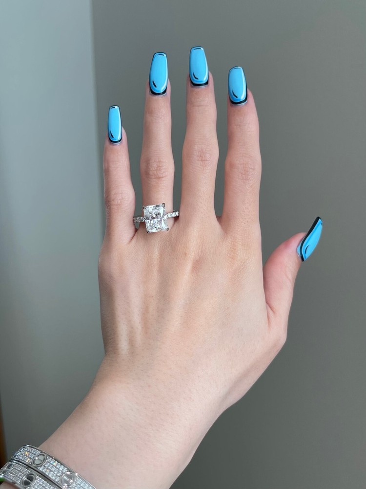 5 CT Radiant Round Diamond Ring for Her in 925 Sterling Silver