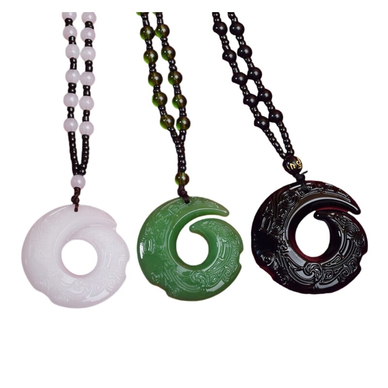 Fashionable Pendant Necklace with Beaded Chain Choker for Gatherings