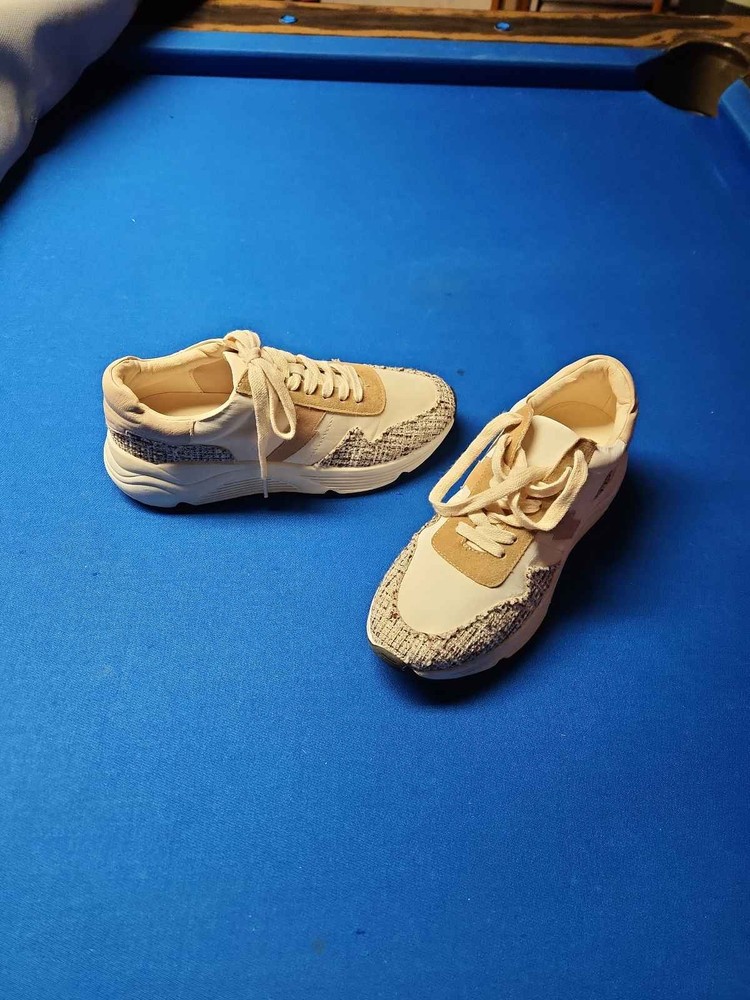 White Raven Women's Tweed Accent Fashion Sneakers Cream Ivory Size 9