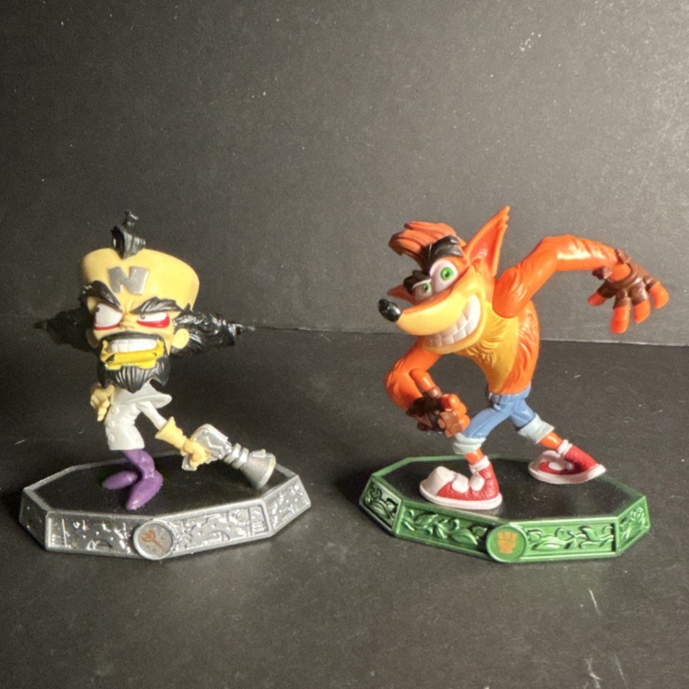 Activision Skylanders Crash Bandicoot & Dr. Neo Cortex Character Figures