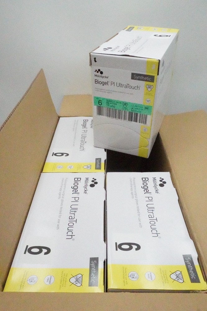 Molnlycke Biogel PI Ultratouch Gloves Size 6 Case of 200 Exp 11/2026