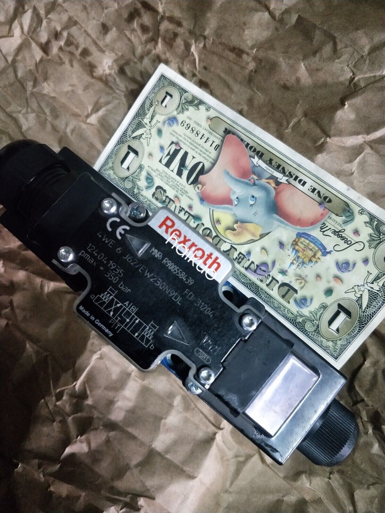 4WE6J6X/EW230N9DL NEW REXROTH VALVE R900558439