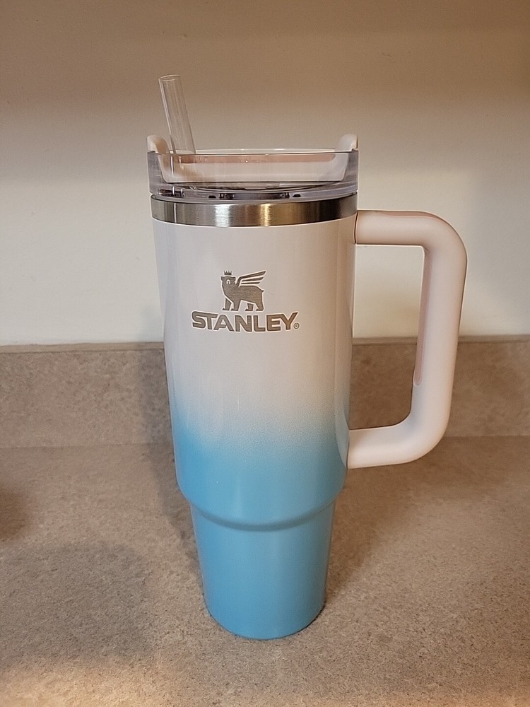 Stanley Quencher H2.0 FlowState Tumbler - Pool Ombre, 40 oz