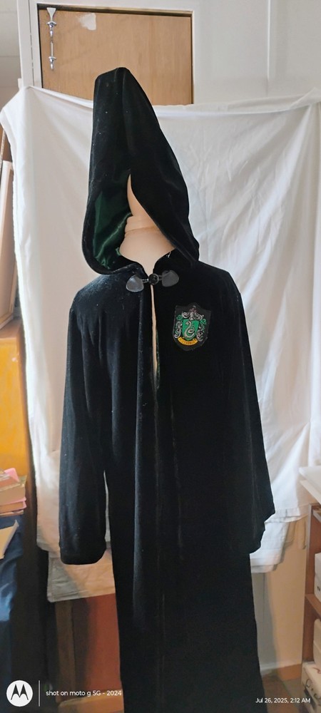 Wizarding World of Harry Potter UNIVERSAL STUDIOS SLYTHERIN Robe Adult Hood SML