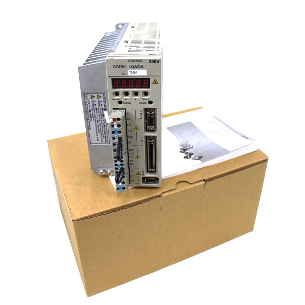 New In Box YASKAWA SGDM-10ADA Servo Driver