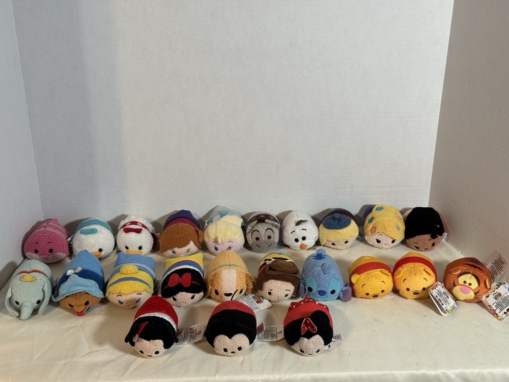 Disney Tsum Tsum Mini Plush Lot Of 23 (3 With Tags) Various Disney Characters
