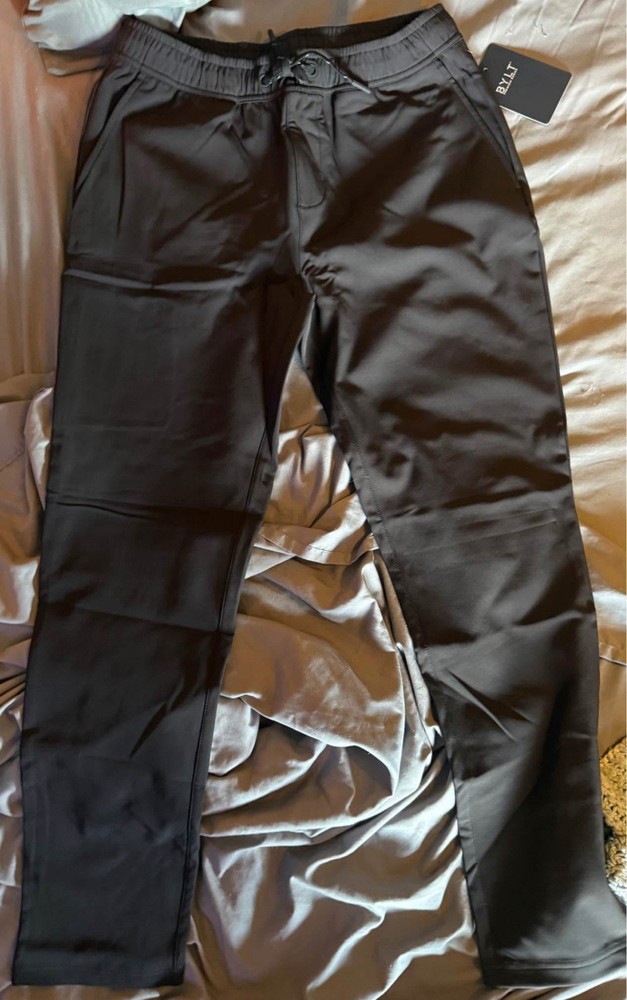 NWT Bylt Ryse black fleece pants in size Medium