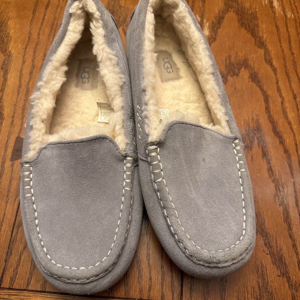 UGG ANSLEY Women’s Suede Moccasin Slippers 1106878 Light-Gray Size 9