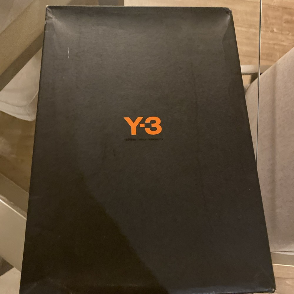 Y-3 Yohji Yamamoto Adidas U.S Size 10 With Extra Shoelaces with Box Dust Bag