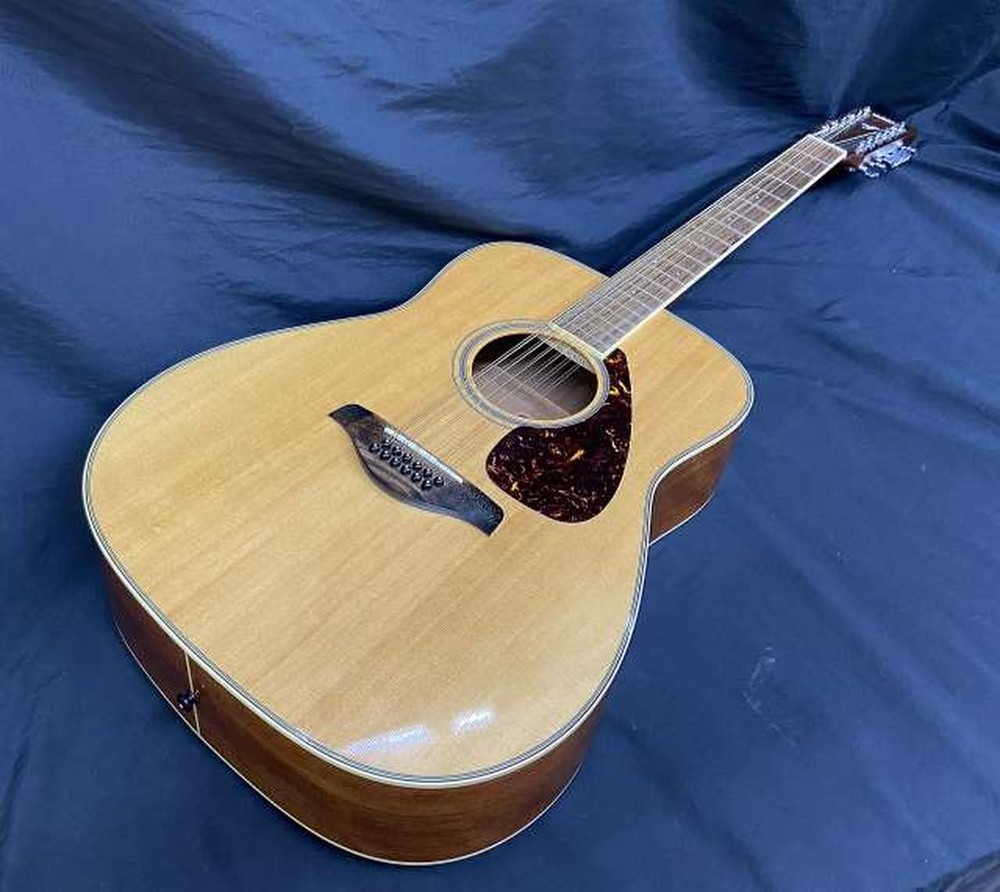 Yamaha Fg720S-12 Beautiful And Powerful Sound 12-String Acoustic Guitar