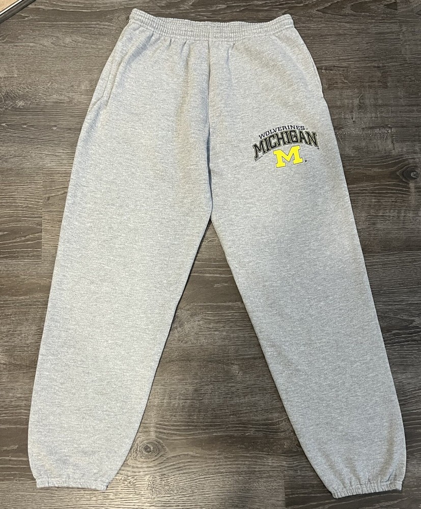 Lee Sport Michigan  Wolverines jogger pants with 2 side pockets Size L