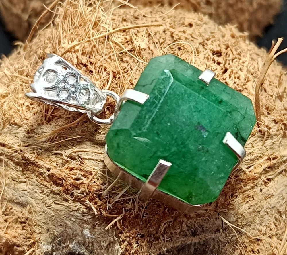 Certified 41 Ct Stunning Emerald 925 Solid Silver Asscher Cut Pendant Gemstone