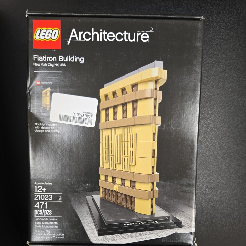 LEGO ARCHITECTURE: Flatiron Building, New York (21023)