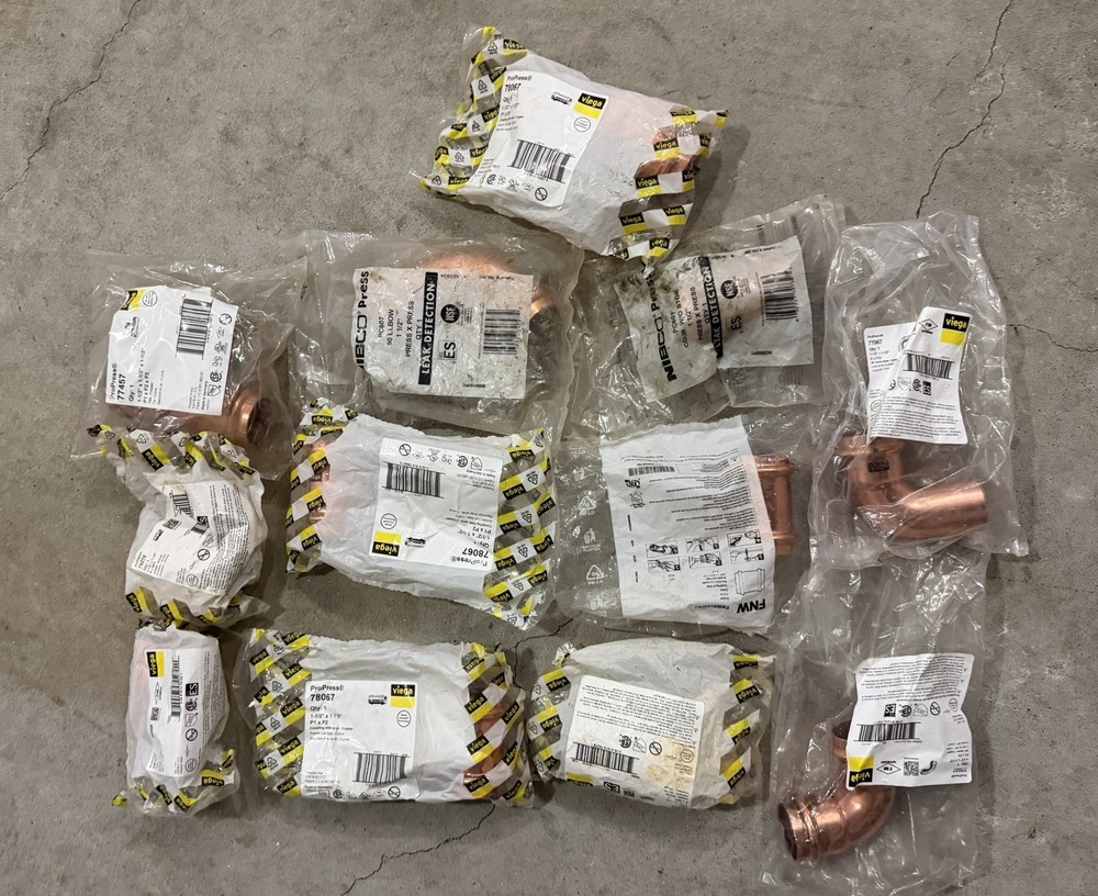 New Propress Fittings 1-1/2” VIEGA & NIBCO (Lot of 12)